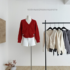 批发WANANTONG 马年穿小马 自线系列旋转<b class='q'>木马</b>全羊毛开衫女冬季