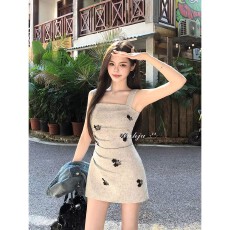 批发画解WAHJU 极光之舞 早春复古刺绣<b class='q'>印花</b>气质掐腰显瘦吊带<b class='q'>连衣裙</b>女