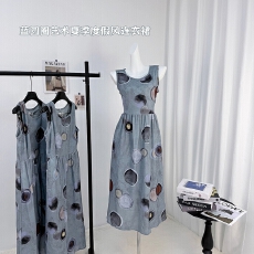 批发Roundshop | 原创印花“ 鬼马伦艺少女 天丝亚麻圈圈背心裙<b class='q'>连衣裙</b>