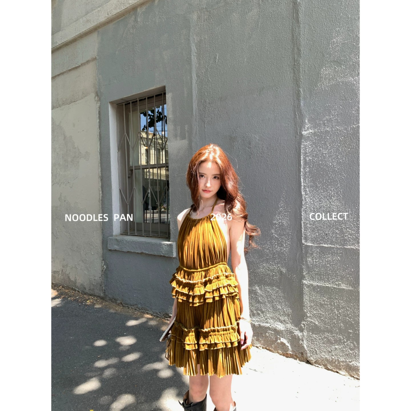 toroon 벨벳 백리스 행침 목 슬립 맨위 쇼트 스타일 주름 반신 스커트 투피스 슈트 여성 봄 여름 새로운