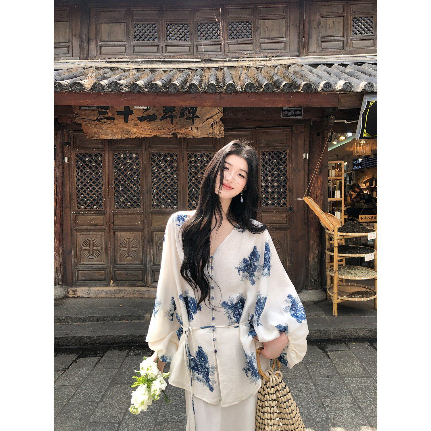 새로운 중식 긴팔 아마 셔츠 맨위 여성 여름 얇은 스타일 루즈핏 느긋한 바람 V넥 셔츠