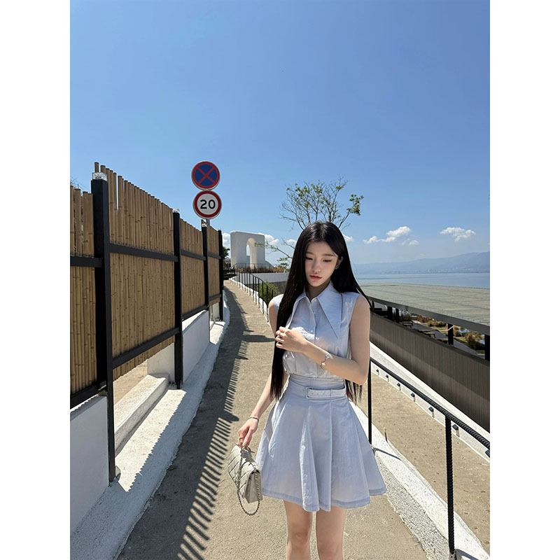 yiyiwang 워터 프론트 첫사랑 한 부서 바다 소금 블루 폴로 칼라 민소매 맨위 세트 슬림해 보이는 벨트 한 마디 반 스커트