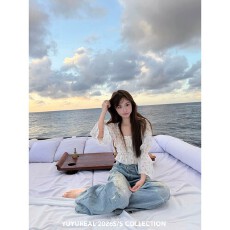 批发YUYUREAL浪漫至上 U领荷叶边泡泡袖短款<b class='q'>小衫</b>女夏独特别致减龄上衣