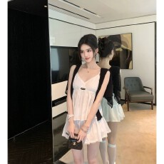 批发famouswang夏季新款温柔小白花千金少女元英吊带蕾丝吊带半裙套装