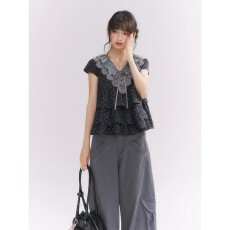 批发韩系复古蕾丝v领碎花全棉<b class='q'>修身</b>上衣/荷叶边下摆蛋糕<b class='q'>裙</b>