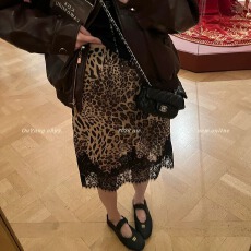 批发区区欧阳'混搭法式女人'复古秀场既视感te调色<b class='q'>雪纺</b>豹纹蕾丝半身裙