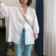批发新品春秋新款蕾丝刺绣百搭宽松显瘦气质时尚V领衬衫