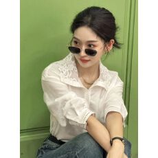 批发法式新款春秋高级感蕾丝刺绣时尚洋气时髦独特知性美翻领气质<b class='q'>衬衫</b>