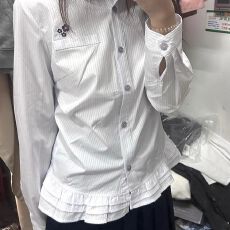 批发日系<b class='q'>甜美</b>学院风条纹长袖春秋新款荷叶边小众时尚三朵小花衬衫