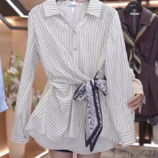 批发韩版气质条纹长袖春<b class='q'>秋</b>新款别致减龄时尚蝴蝶结绑带收腰衬衫