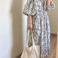 批发法式日系<b class='q'>春</b>夏季新款连衣裙文艺百搭短袖宽松显瘦气质碎花连衣裙