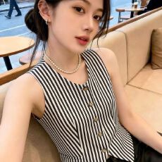 批发韩系知性通勒风复古圆领马甲时尚减龄条纹收腰无袖坎肩气质马甲