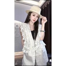 批发夏季新款时尚<b class='q'>百搭</b>高端气质无袖马甲蕾丝木耳边V领坎肩马甲上衣