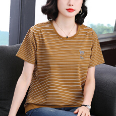 批发2026春季新款<b class='q'>妈妈装</b>短袖女T恤刺绣圆领条纹设计宽松显瘦拼接<b class='q'>上衣</b>
