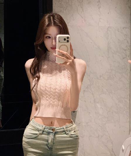 패키지 코어 실 패션 캐주얼 핑크색 꽈배기 아름다움 뒤로 터틀넥 니트 조끼 여성 몸매 가꾸기 섹시함 쇼트 스타일 맨위