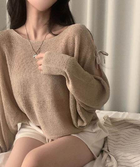 여름 프랑스식 디자인 센스 홀로우 아웃 스트랩 나비 매듭 루즈핏 긴팔 자외선 차단 니트 블라우스