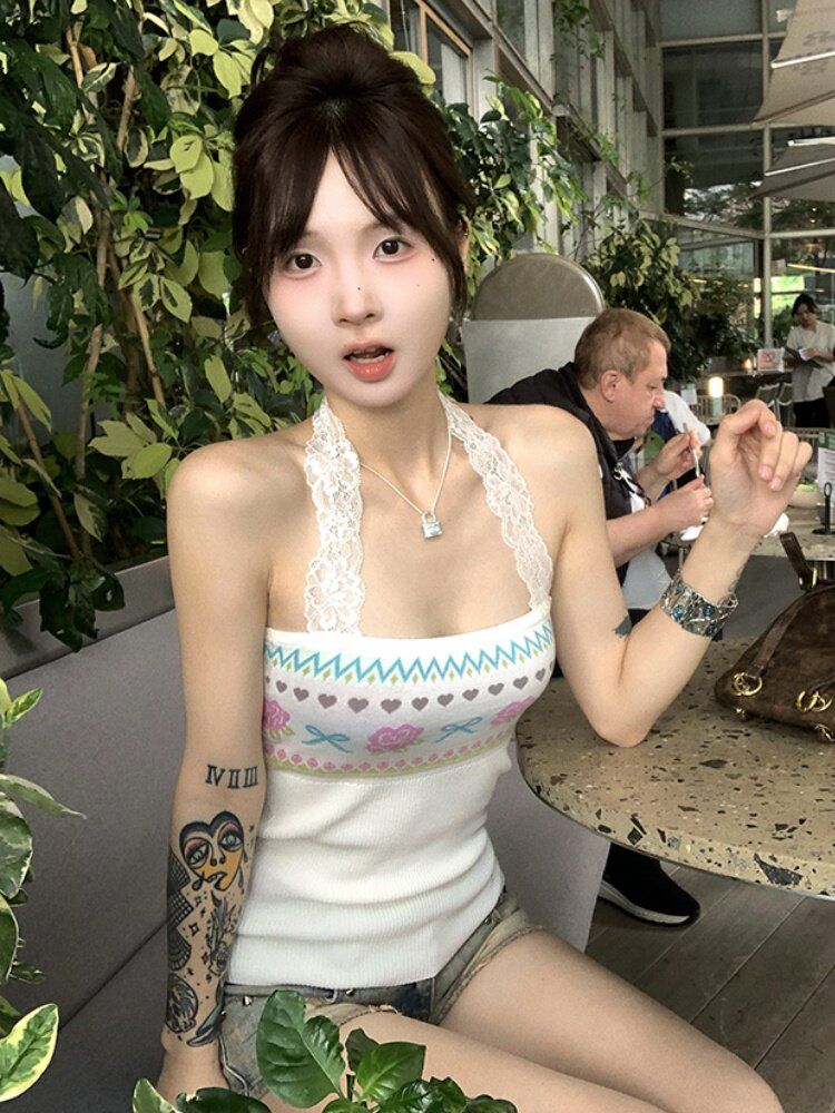 레이스 조각 자카드 아름다움 뒤로 행침 목 조끼 여성 여름 둘 착용 몸매 가꾸기 디자인 센스 순수한 욕망 맨위