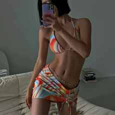 批发泳衣女彩色波纹比基尼小胸聚拢分体三件套显瘦沙滩度假温泉游泳装