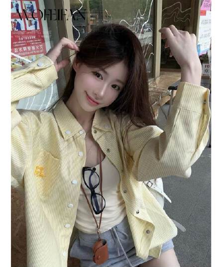 원본 높은 품질 디자인 센스 강아지 자수 루즈핏 슬림해 보이는 황색 여성 셔츠 가을 캐주얼 셔츠