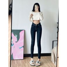 美式复古V腰丰胯牛仔裤女2026秋辣妹性感修身显瘦包臀直筒铅笔裤