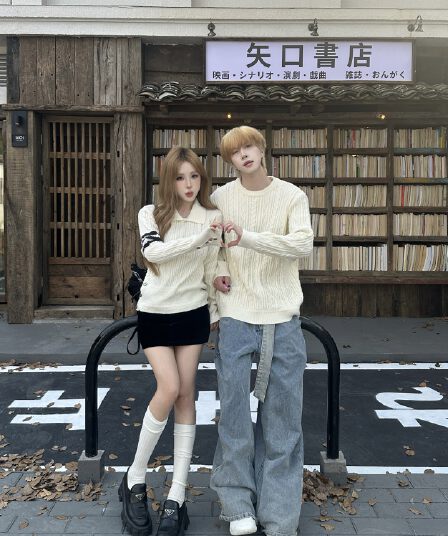 실사 커플룩 가을 겨울 의류 두꺼운 스웨터 풀오버 여성 니트 스웨터 남자 있음 선적