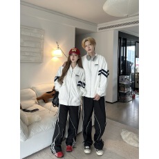 批发实拍<b class='q'>秋</b>装学生班服运动服潮牌团购服风衣两件套中小大校服已出货