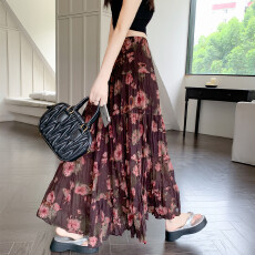 批发实拍2026春夏<b class='q'>新款</b>压褶韩系复古撞色碎花裙法式五节六米百搭大摆裙