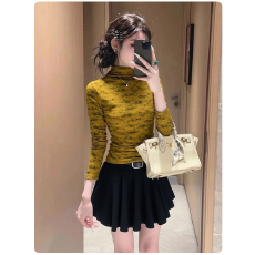 批发秋季绝美巨好看小上衣轻熟小众不撞款气质<b class='q'>高级</b>感修身百搭黄色T恤