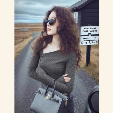 批发巨好看的设计感上衣韩系<b class='q'>高级</b>感洋气减龄独特超好看灰色条纹T恤冬