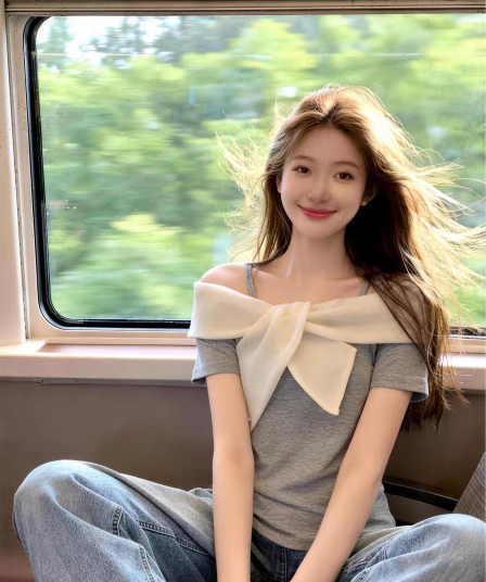 여름 달콤한 핫걸 디자인 센스 흑인과 백인 배색 오프숄더 티셔츠 여성 다용도 Chic 품격 패치워크 맨위