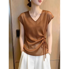批发2026新款时髦简约抽绳简约微透上衣女夏季V领短袖宽松简约风小衫