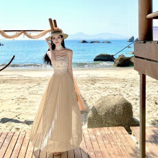 批发<b class='q'>礼服</b>海边度假吊带连衣裙2026年春夏新款高级感气质名媛<b class='q'>长裙</b>裙子女