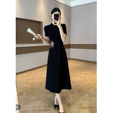 批发2026<b class='q'>夏</b>季新中式刺绣牡丹花国风设计感收腰显瘦A字版连衣裙