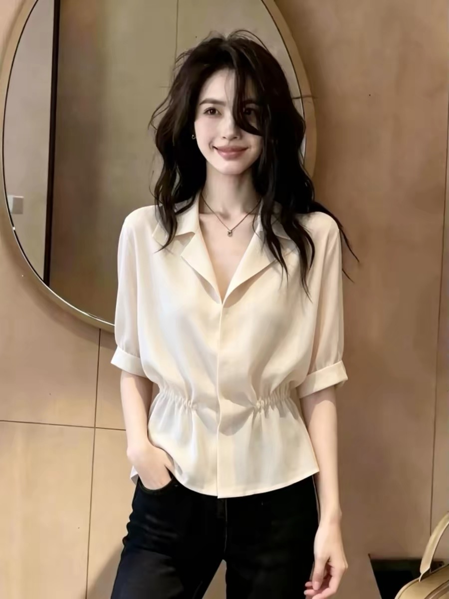이른 봄 디자인 편안함 패션 미니멀리즘 부드러운 출퇴근 유럽 상품 2026 년 여름 새로운 맨위 여성