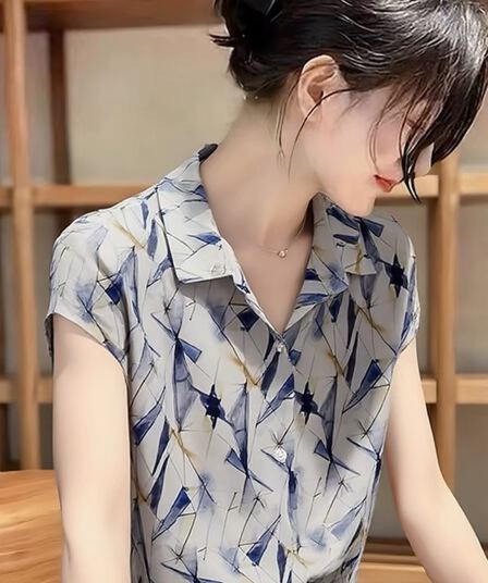 2026 여름 새로운 패션 외국 가스 폴로 칼라 반팔 셔츠 여성 슬림해 보이는 연령 감소 캐주얼 다용도 품격 맨위