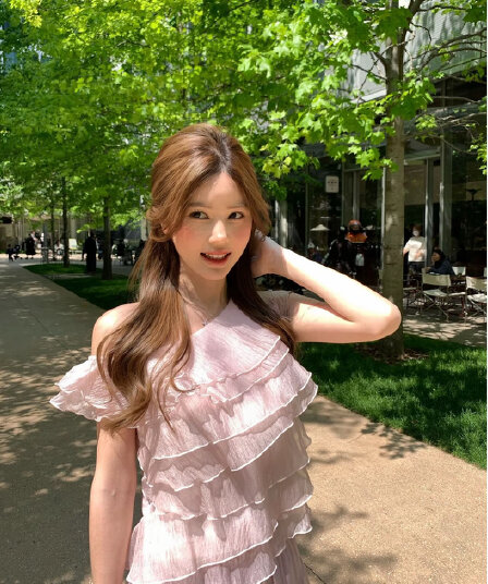 꽃 복숭아 소다 한 부서 층 스택 비대칭 오프숄더 3 차원 프릴 분위기 센스 작은 셔츠