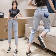 批发实拍刺绣撞色牛仔裤<b class='q'>女</b>2026夏季韩版高腰破洞直筒<b class='q'>哈伦裤</b>九分小脚裤