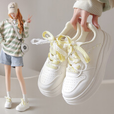 2025秋季新款马卡龙小白鞋女皮面学生板鞋休闲鞋增高ins潮女鞋