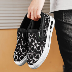 批发男士个性春夏季低帮潮流百搭款帆布鞋户外<b class='q'>休闲</b>舒适透气款懒人鞋