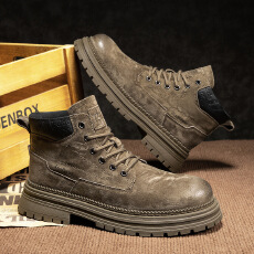 批发2025<b class='q'>秋</b>冬新款马丁靴男款英伦风美式复古运动大头工装靴高帮男鞋