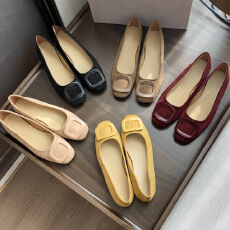 气质圆头豆豆鞋方扣浅口奶奶鞋一脚蹬绒面通勤百搭平底单鞋女春秋