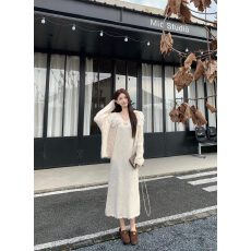 批发实拍实价娃娃领针织开衫吊带<b class='q'>连衣裙</b>两件套秋冬甜美减龄毛衣裙套装