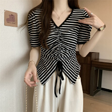 批发夏装新款<b class='q'>胖</b><b class='q'>mm</b><b class='q'>时尚</b>不规则抽绳<b class='q'>大码</b>女装T恤V领上衣纯色泡泡袖