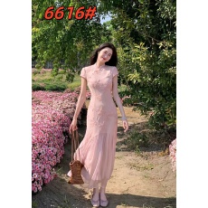 批发凌茜恣禾【桃坞风华】国风新中式立领立体花大A摆<b class='q'>长款</b><b class='q'>旗袍</b>连衣裙