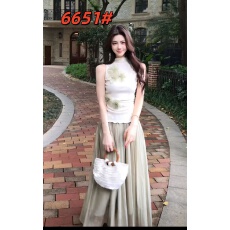 批发木子李的李海雾白纱新中式<b class='q'>针织</b>上衣杏色网纱长裙气质<b class='q'>两件</b>