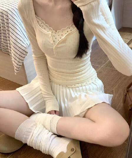 사람들 면 살구 색상 쇼트 스타일 꽃무늬 페이크 레이어드 긴팔 티셔츠 여성 가을 겨울 몸매 가꾸기 인사이드 가져 가라. 핫걸 순수한 욕망