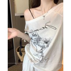 批发已出货 官图 +原版质量慵懒风白色印花斜肩短袖T恤女