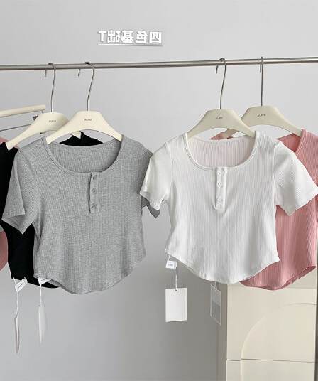 있음 선적 얼음 실크 리브 반팔 티셔츠 여성 여름 새로운 디자인 센스 작은 대중 핫걸 몸매 가꾸기 동정 맨위