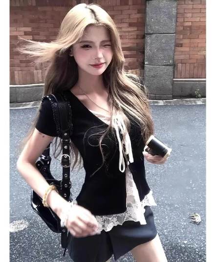 있음 선적 와 사고 방식 한 부서 핫걸 페이크 레이어드 V넥 레이스 반팔 티셔츠 여성 여름 몸매 가꾸기 허리 수축 맨위