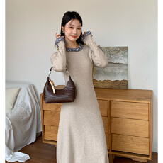 批发实拍法式长袖针织<b class='q'>连衣裙</b>格子花边<b class='q'>钉珠</b>修身打底长裙小香风秋冬